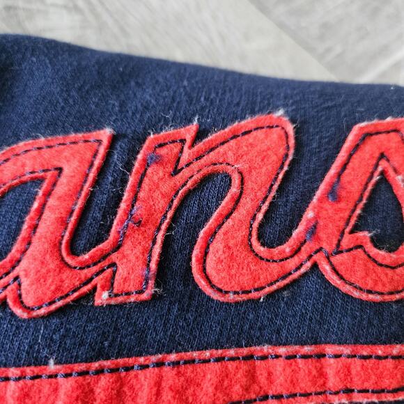 Vintage Cleveland Indians Sweatshirt Majestic Red Embroidered Wahoo Logo Patch - Picture 12 of 15